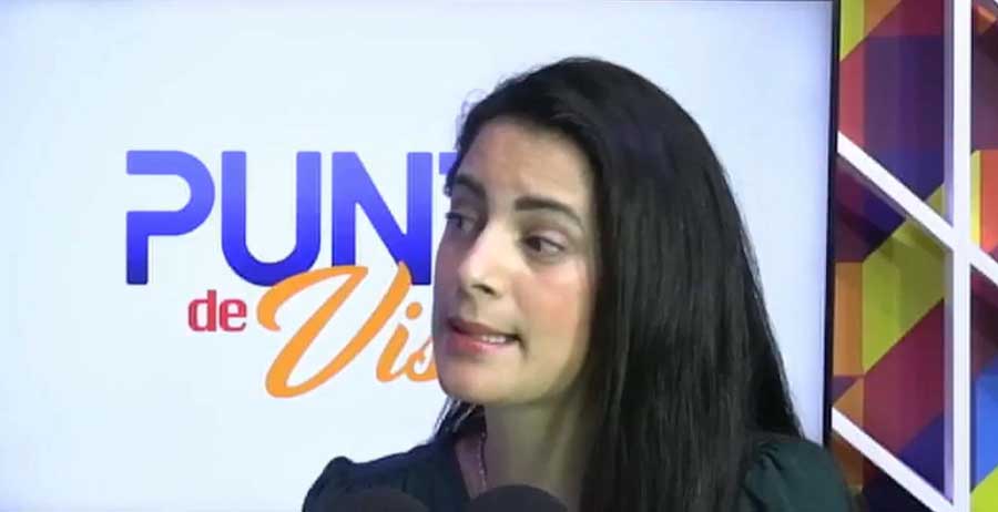 Periodista le aclara a Claudia Ortiz que ya iniciaron los trabajos del Hospital Rosales y el Viaducto Los Chorros