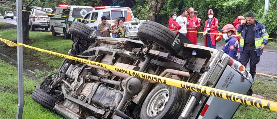 Conductor de rastra ocasiona accidente de tránsito dejando el saldo de un fallecido