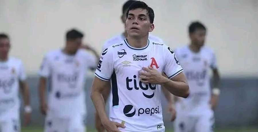 Alajuelense podría volver a prestar al chalateco Leonardo Menjívar al Alianza