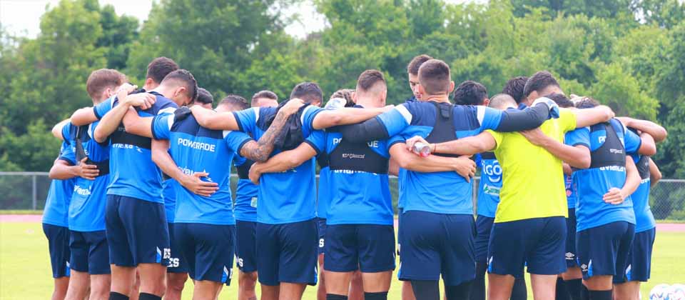 Jugadores de La Selecta piden apoyo de la afición para juego contra Perú