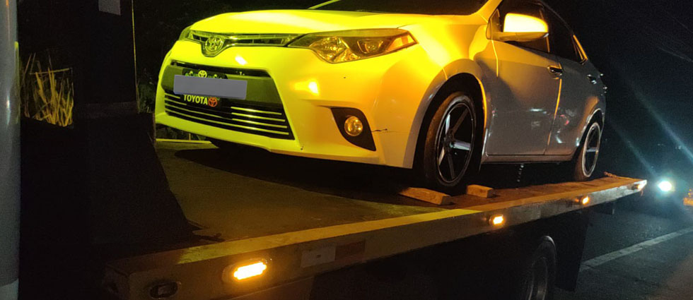 Salvadoreños ya hacen uso del servicio de grúas gratuito en todo el país