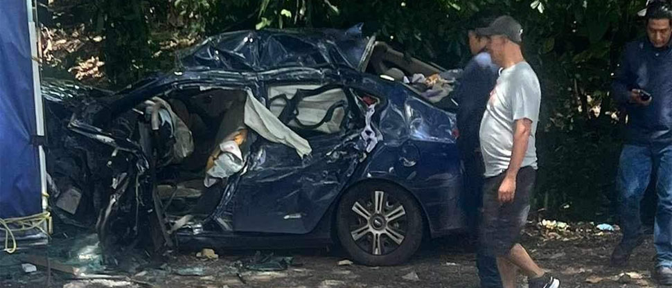 2 personas sobreviven a grave choque en la carretera de Ilobasco a San Rafael Cedros