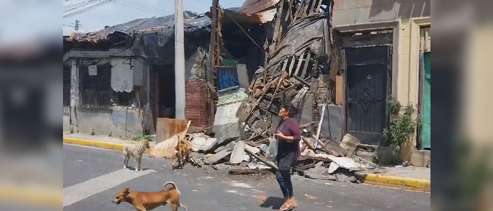 Reportan el colapso de una vivienda en el Centro Histórico de San Salvador