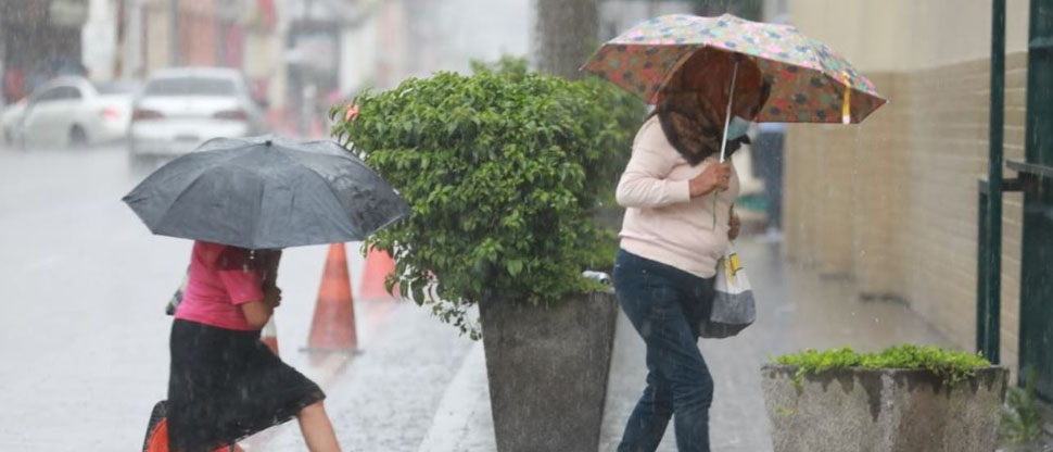 Pronostican lluvias y tormentas para la tarde de este miércoles