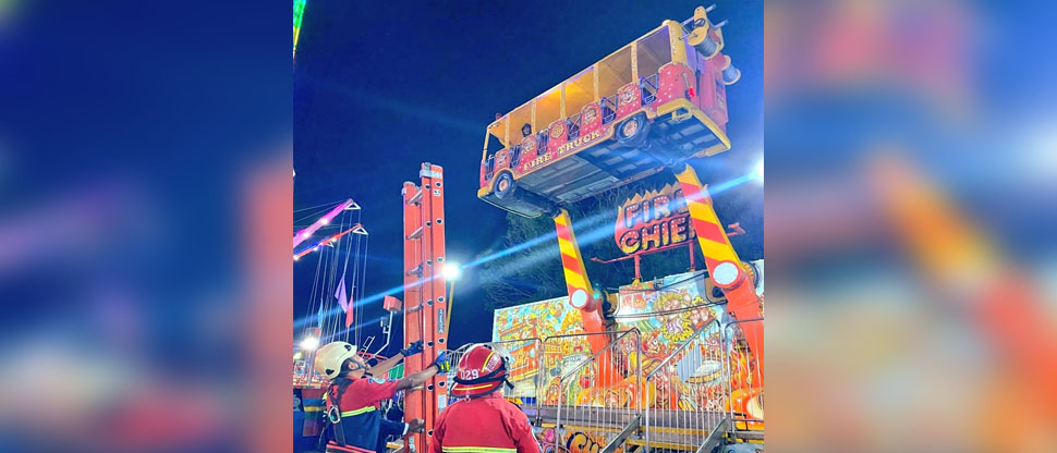 GUATEMALA: Niños quedan atrapados en juego mecánico en feria de Antigua