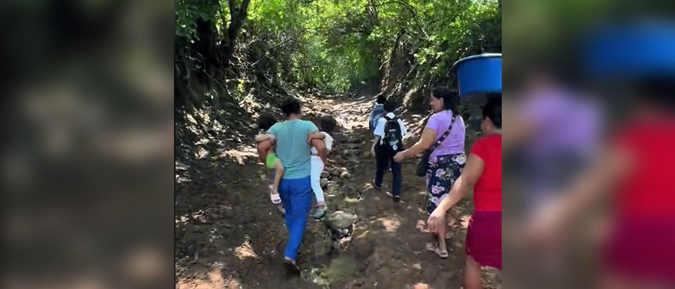 Presidente Bukele anuncia proyectos para comunidad en cantón Cangrejera