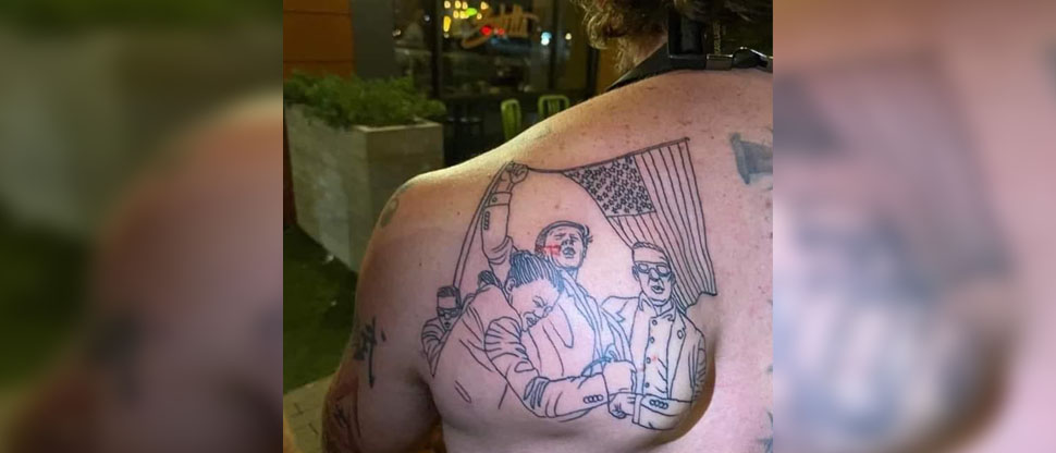 Hombre se tatúa imagen de la fotografía del atentado en contra de Donald Trump
