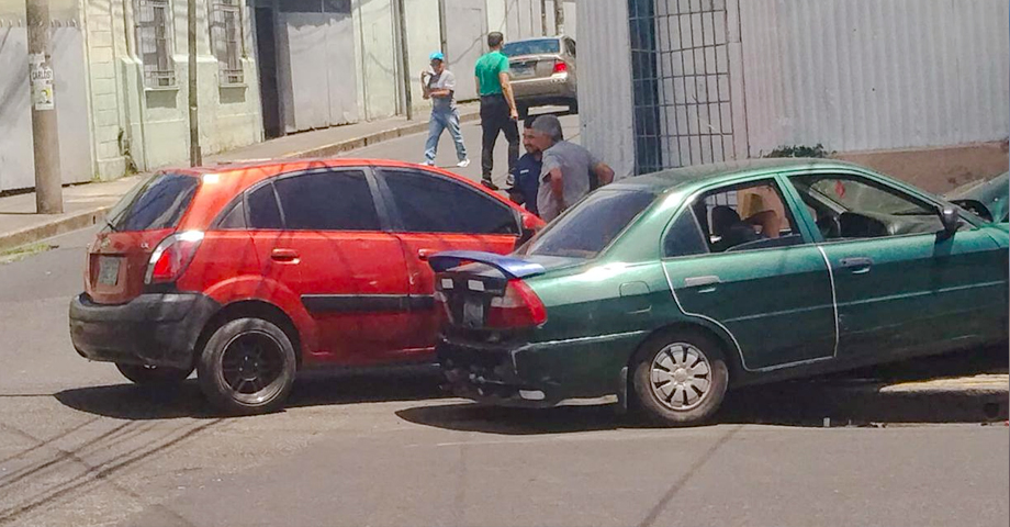 Imprudencia: Se registra otro accidente de tránsito en San Salvador
