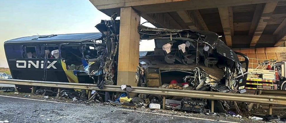 BRASIL: Al menos 10 fallidos y más de 40 lesionados tras accidentarse autobús