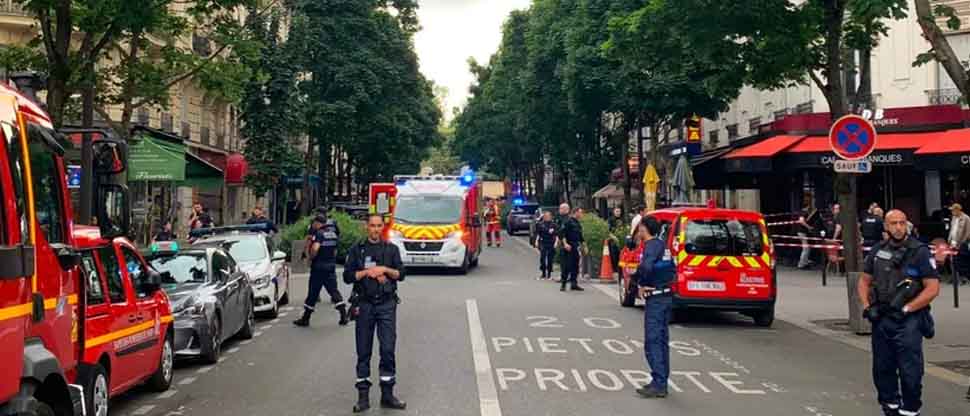 FRANCIA: conductor choca contra con una cafetería dejando 1 fallecido y 3 lesionados
