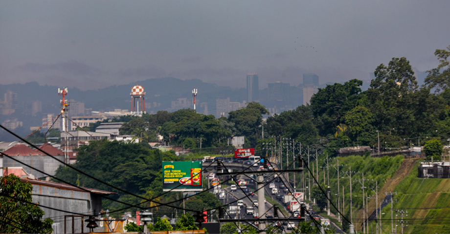 Temperaturas superan los 40 grados este sábado en El Salvador