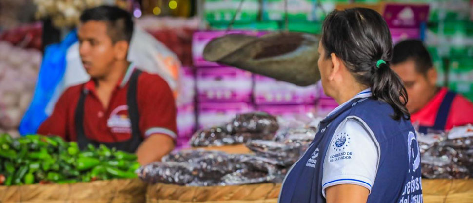 Defensoría del consumidor investiga 120 proveedores por incremento injustificado de precios