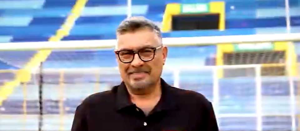 Roberto Bundio feliz porque iniciará un nuevo campeonato del fútbol salvadoreño