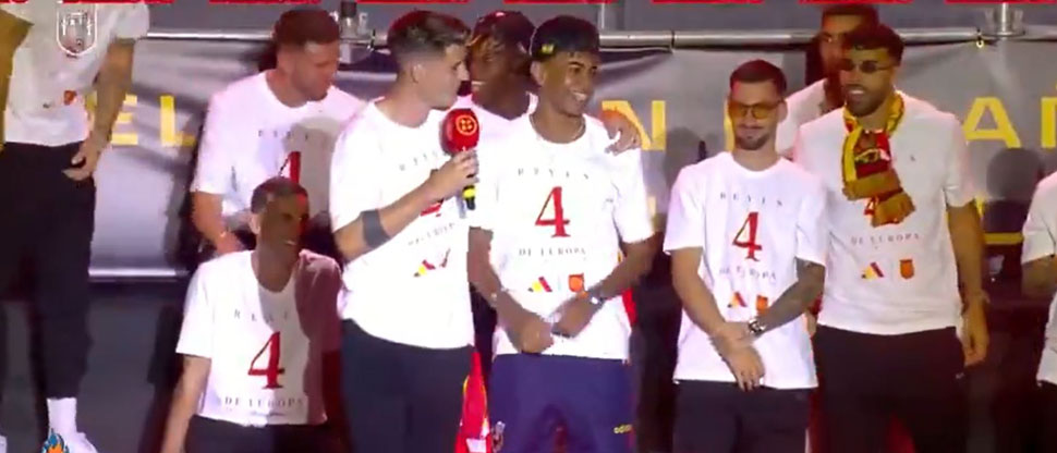 ESPAÑA: Al ritmo de los Gipsy Kings, afición le canta a su estrella juvenil de la selección Lamine Yamal