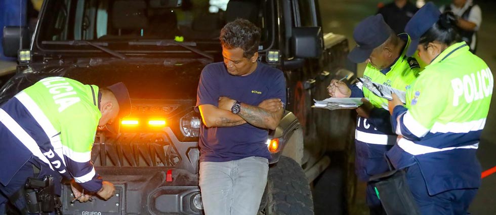 Sacan de las calles a ebrio que registró 176 grados de alcohol