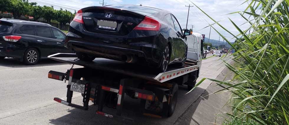 Más de 300 conductores hacen uso de grúas gratuitas estas vacaciones