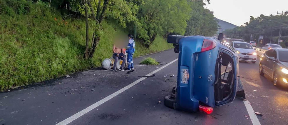Joven acaba en el hospital tras accidente en la avenida Jerusalén