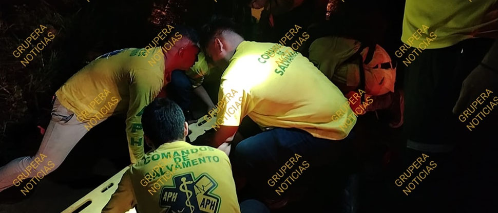 Hombre se salva de morir tras ser arrastrado por una fuerte correntada en Sonsonate