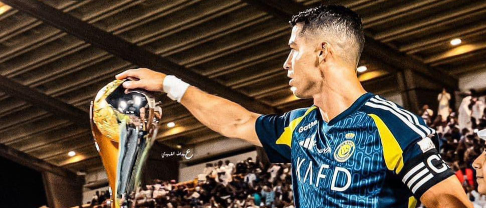CR-7 toca la copa y su equipo pierde la Supercopa de Arabia Saudita