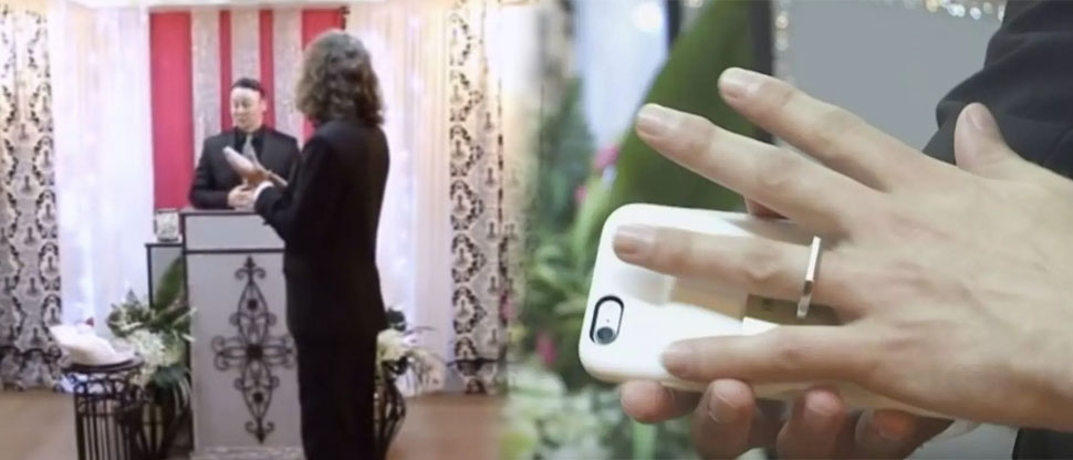 ESTADOS UNIDOS: Hombre se casa con su teléfono inteligente