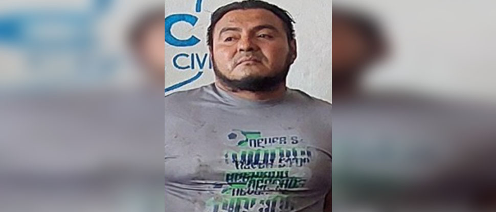 Mecánico le cobró $1,200 a cliente por reparar su carro y lo dejó sin motor, ahora está preso