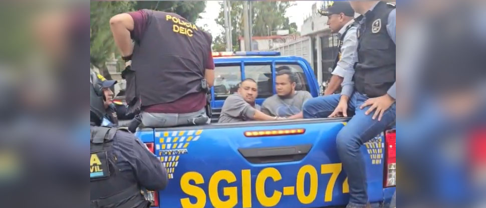 GUATEMALA: Así fue la captura de dos supuestos autores de ataque contra carro en la capital