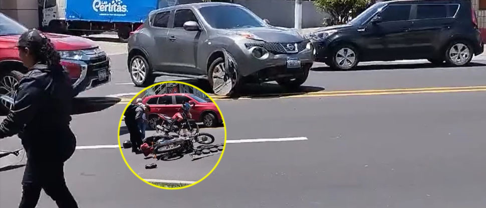 Conductor realiza giro indebido y provoca fuerte accidente de tránsito en Santa Tecla