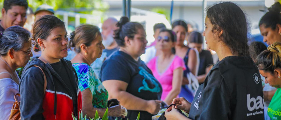 AgroMercados siguen llegando a más lugares del territorio y salvadoreños aprovechan los precios justos