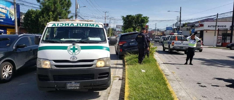 Conductor atropella a adulta mayor que intentaba cruzar en bulevar Constitución