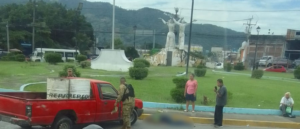 Reportan persona atropellada en redondel La Isla, San Salvador