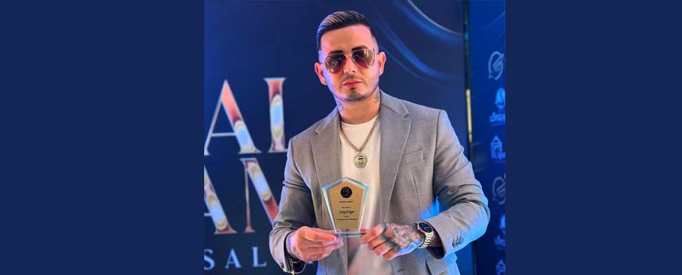 El Ricky gana el premio de Creador de contenido  top en El Salvador