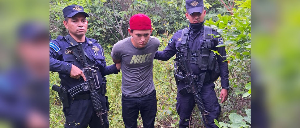 Capturan a hombre que ayer asesinó a una mujer de 70 años en San Miguel