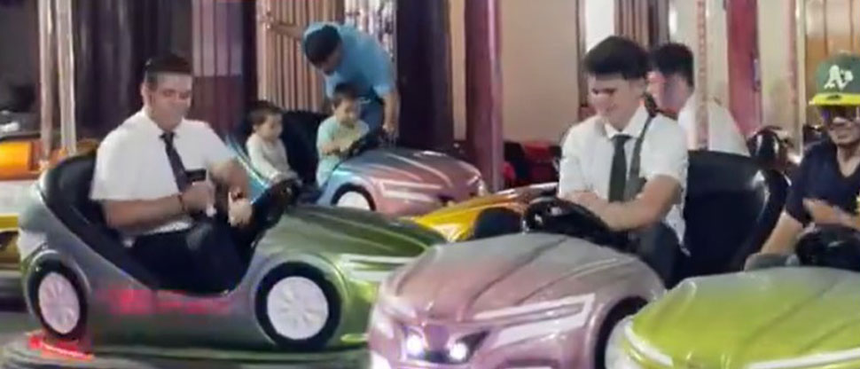 GUATEMALA: Misioneros bailarines vuelven a ser viral por disfrutar de los carros chocones en feria