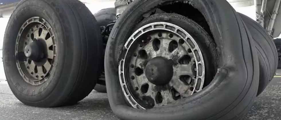 EUA: Dos fallecidos y un herido tras la explosión de un neumático de avión