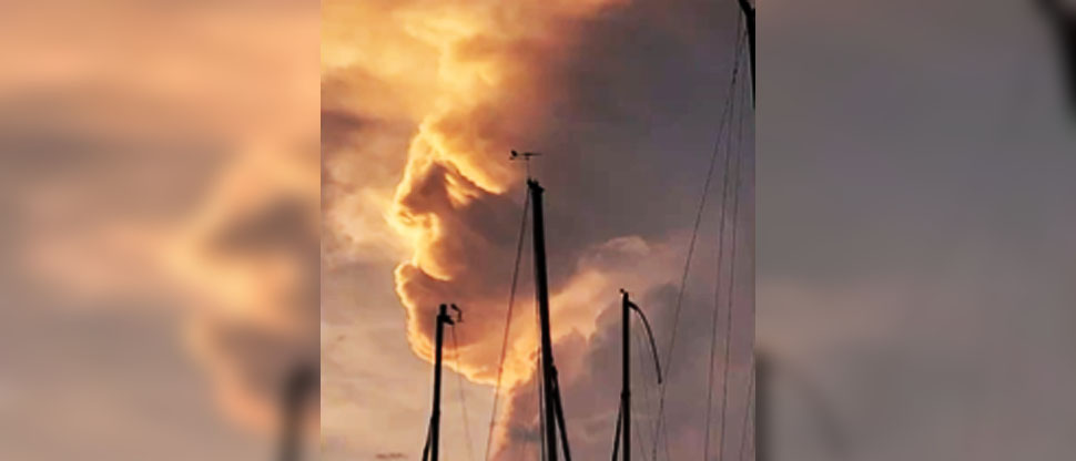 Misteriosa nube toma forma de un rostro humano en los cielos de Hungría