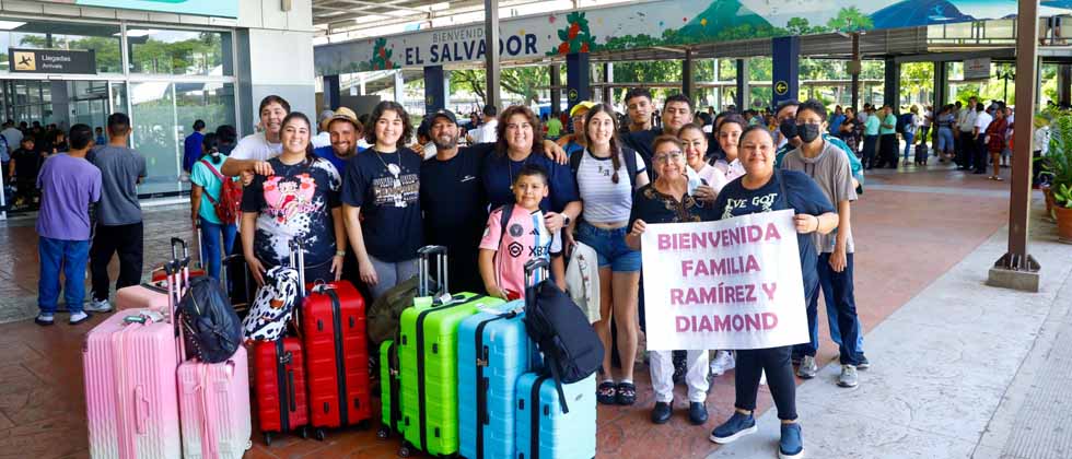 El Salvador recibió más de 85 mil turistas extranjeros durante las vacaciones agostinas