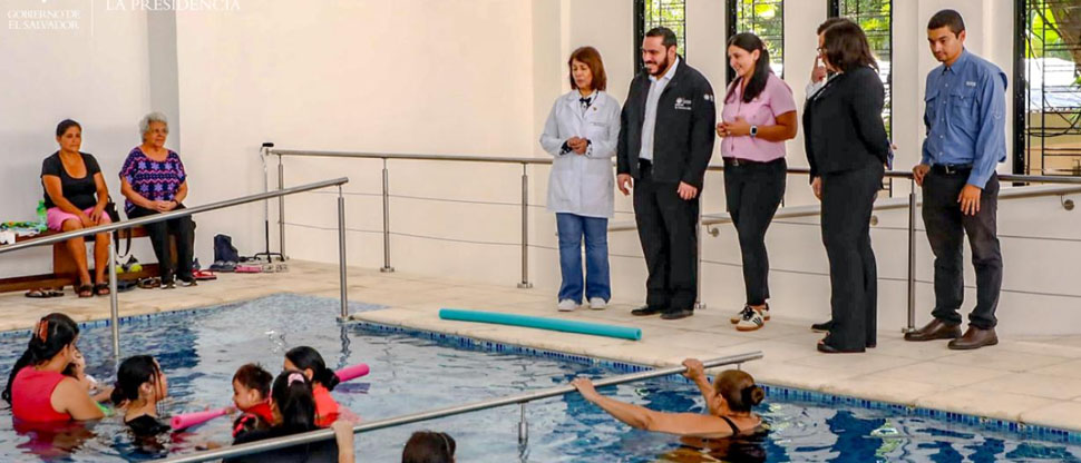 Inauguran nueva área de “Hidroterapia” en Centro de Rehabilitación Integral, Santa Ana