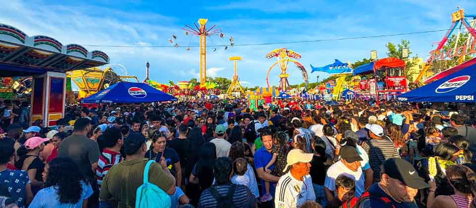 Juegos mecánicos de Play Land Park funcionarán por todo agosto en San Salvador