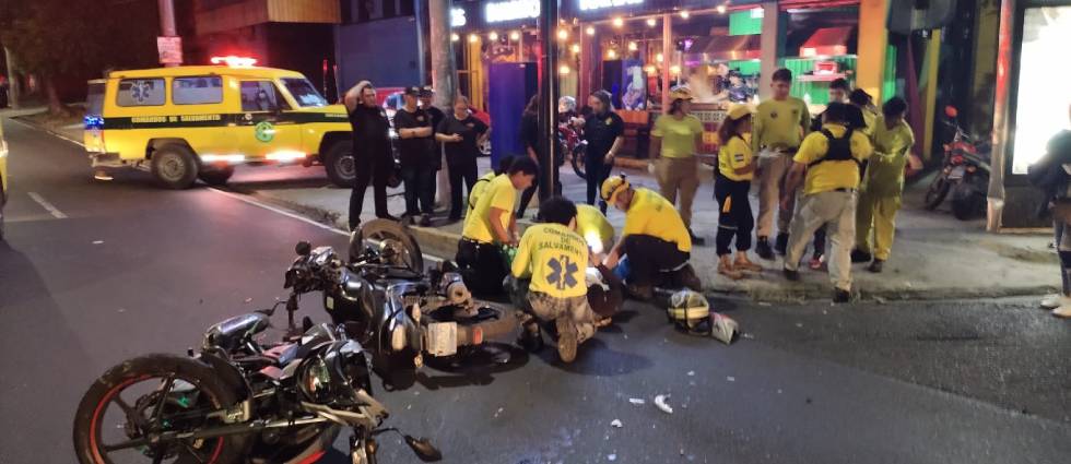 Fuerte accidente deja lesionados en San Salvador Centro