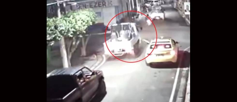 Intolerancia en la vía: taxista incendia mercadería de un camión en San Miguel