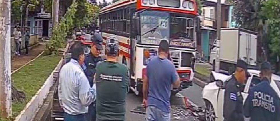 Reportan varios lesionados tras accidente en Ilopango