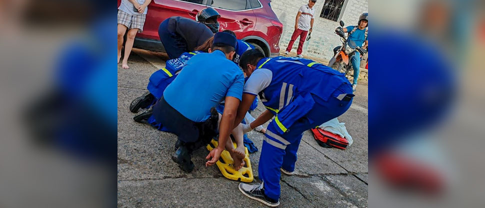 Hospitalizan a señora tras ser atropellada en Nueva Concepción, Chalatenango