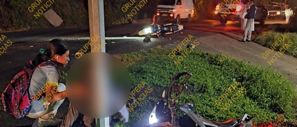 Motociclista adolescente atropella a estudiante de enfermería en Sonsonate, ambos están lesionados