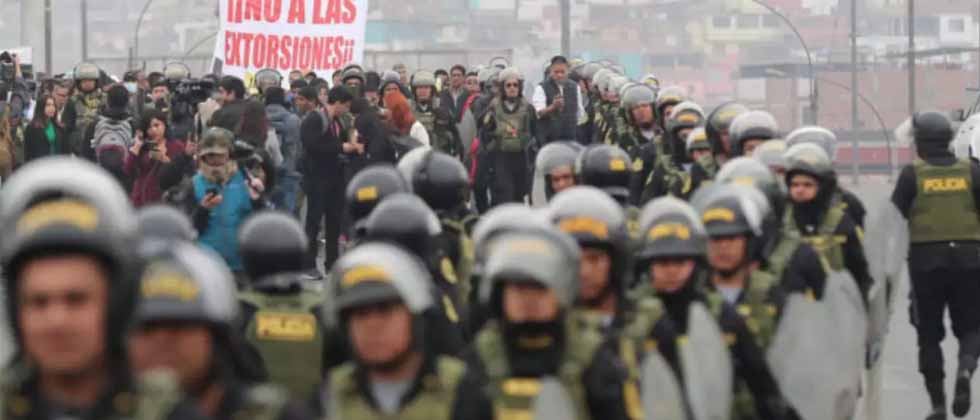 Perú declara estado de emergencia en once distritos de Lima ante ola de extorsión