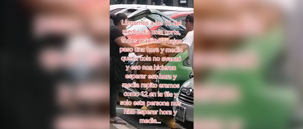 Denuncian a revendedores por acaparar promociones de donas y comercializarlas a precios superiores