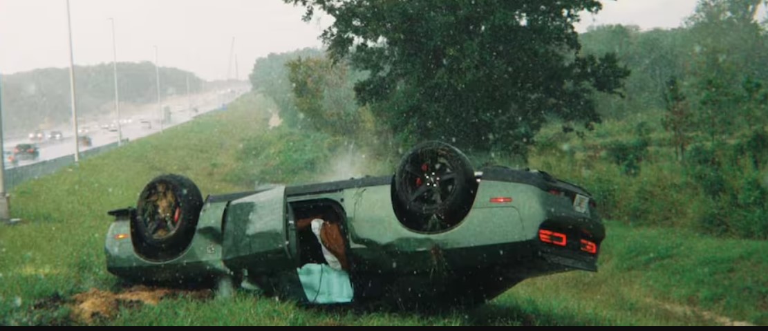 Reguetonero se entrega a Dios tras casi perder la vida en accidente de tránsito