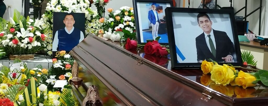 Trasladan restos mortales de periodista David Cruz a San Salvador