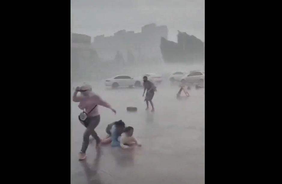 Catastrófico tifón deja 95 heridos y tres muertos en China