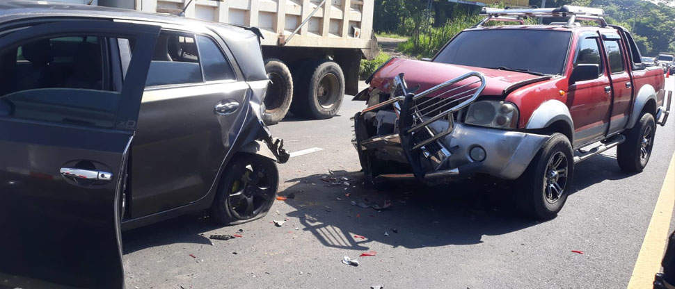 Reportan otro percance vial, esta vez en carretera a Sonsonate