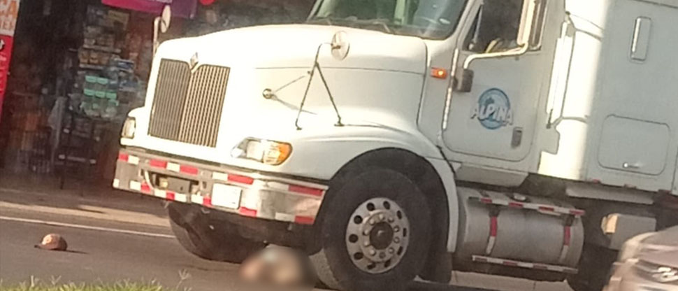 Camión atropella a hombre que intentaba cruzar en carretera Panamericana, Sonsonate